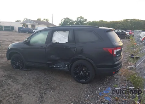 2021 Honda Pilot Awd Touring 7 Passenger z USA, uszkodzony, nr VIN 5FNYF6H64MB084120